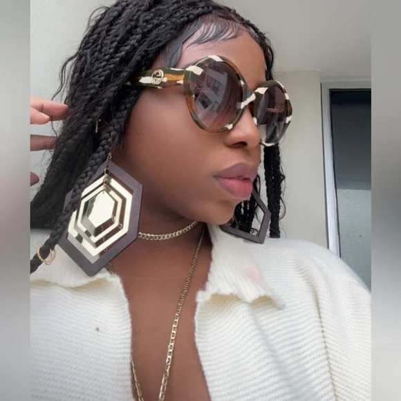 Gucci | Accessories | New Authentic Gucci Gg797s 004  display picture 2